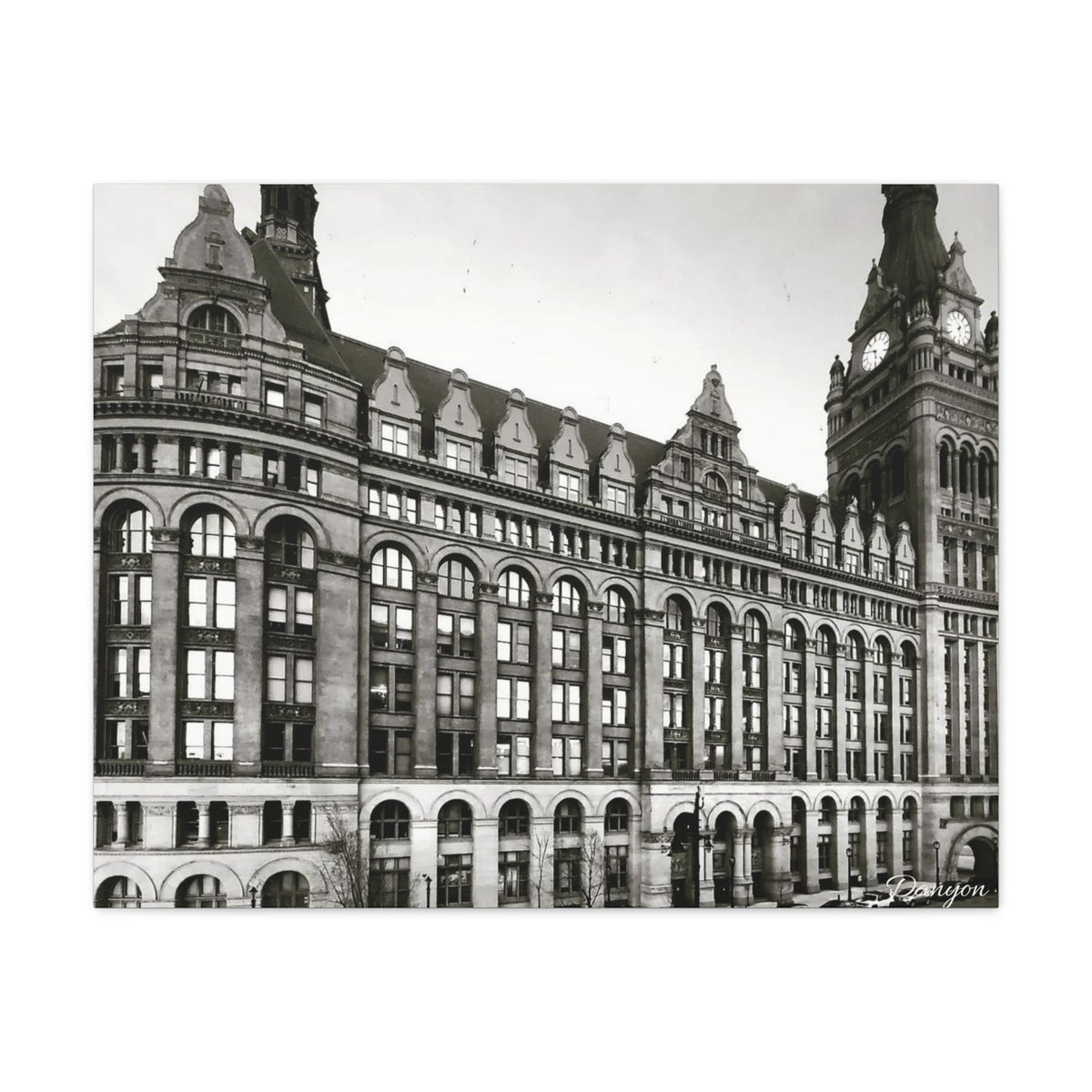 Vintage Architecture Milwaukee Matte Canvas Print – Stretched 1.25"